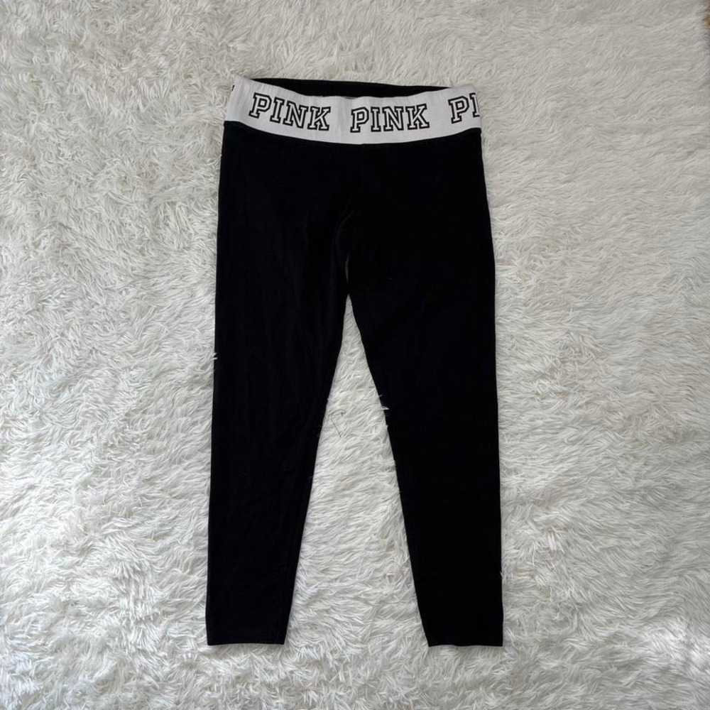 Black Victoria's Secret PINK yoga active leggings with elastic waistband